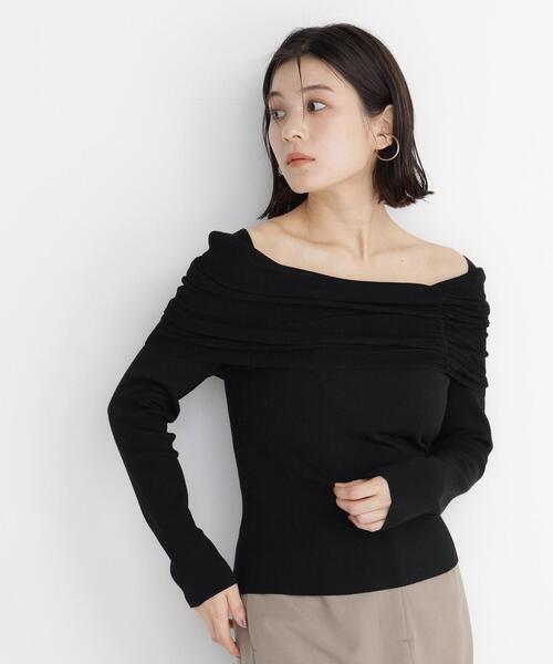 NATURAL BEAUTY BASIC(ナチュラルビューティーベーシック)の「アシメオフショルニット(ニット/セーター・レディース・ブラウン/ブラック/オフホワイト・フリ-)」の10枚目の写真