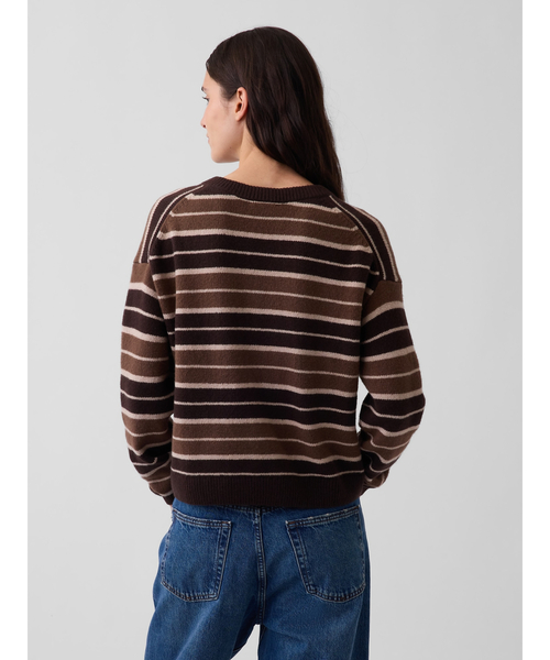 GAP(ギャップ)の「CashSoft カシミヤタッチ オーバーサイズ Vネックセーター(ニット/セーター・レディース・チャコールグレー/ブラウン系その他/ブラック/ブラウン・XXS/XL/L/M/S/XS)」の11枚目の写真