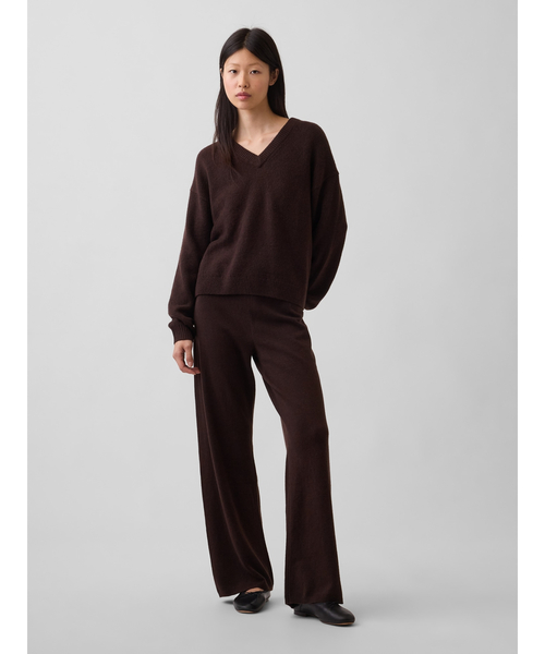 GAP(ギャップ)の「CashSoft カシミヤタッチ オーバーサイズ Vネックセーター(ニット/セーター・レディース・チャコールグレー/ブラウン系その他/ブラック/ブラウン・XXS/XL/L/M/S/XS)」の13枚目の写真