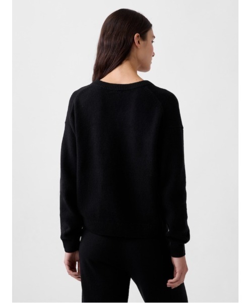GAP(ギャップ)の「CashSoft カシミヤタッチ オーバーサイズ Vネックセーター(ニット/セーター・レディース・チャコールグレー/ブラウン系その他/ブラック/ブラウン・XXS/XL/L/M/S/XS)」の21枚目の写真