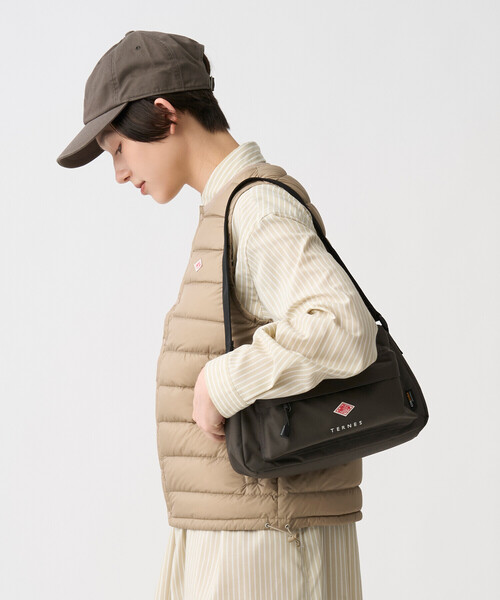 DANTON（ダントン）の「TERNES - CORDURA® Canvas Hand Bag（ショルダーバッグ・レディース・ブラック/ダークグレー/オレンジ系その他/グレイッシュベージュ/ダークブラウン/ブルー系その他・-）」の7枚目の写真