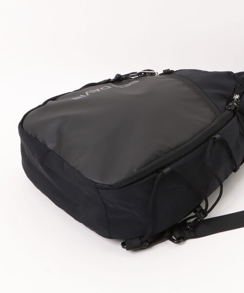 BEN DAVIS（ベンデイビス）の「LARGE ONE SHOULDER/ワンショルダー ボディバッグ（ボディバッグ/ウエストポーチ・メンズ・ブラック/チャコールグレー/グレー・FREE）」の9枚目の写真