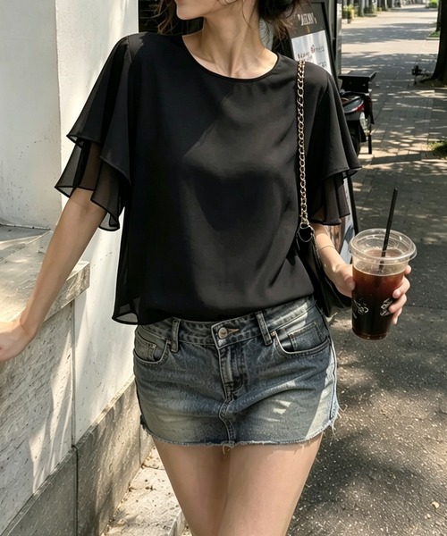 BLoomMe(ブルームミー)の「揺れるティアードフリル袖が華やかなシアーブラウス(シャツ/ブラウス・レディース・ホワイト/ブラック/ベージュ/モカ/ブルー・M)」の3枚目の写真