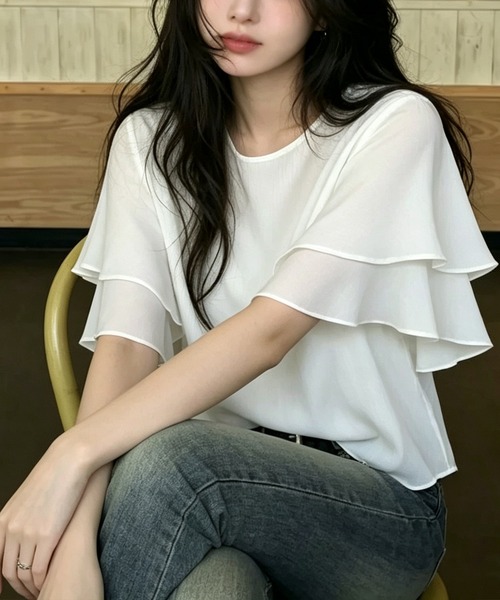BLoomMe(ブルームミー)の「揺れるティアードフリル袖が華やかなシアーブラウス(シャツ/ブラウス・レディース・ホワイト/ブラック/ベージュ/モカ/ブルー・M)」の7枚目の写真