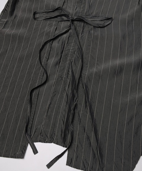 mintdesigns(ミントデザインズ)の「Apron Shirt(シャツ/ブラウス・レディース・オフホワイト/グレー・ONESIZE)」の12枚目の写真