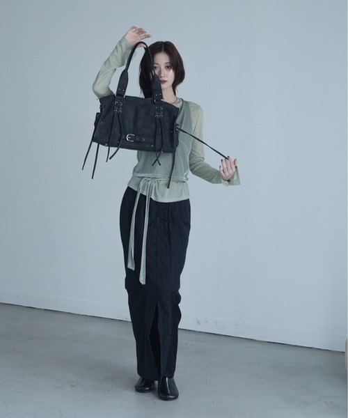 VACANCY(ヴァカンシー)の「ベロアホルターネック/クルートップスセット(Tシャツ/カットソー・レディース・グリーン/ピンク/チャコールグレー・FREE)」の4枚目の写真