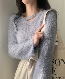 カットアウトシャギーニットクロップドトップス