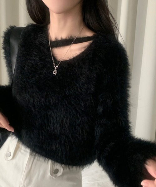 Aelina（エリナ）の「カットアウトシャギーニットクロップドトップス（ニット/セーター・レディース・ブルーグレー/ホワイト/マジェンタ/ブラック・FREE）」の15枚目の写真