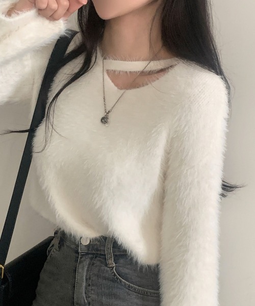 Aelina（エリナ）の「カットアウトシャギーニットクロップドトップス（ニット/セーター・レディース・ブルーグレー/ホワイト/マジェンタ/ブラック・FREE）」の5枚目の写真