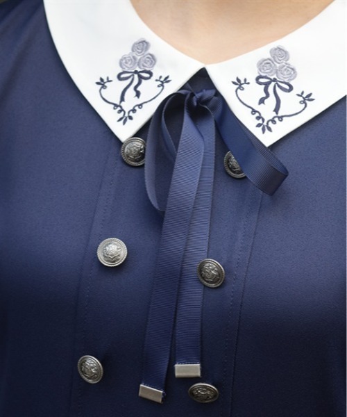 axes femme(アクシーズファム)の「W釦フィッシュテールワンピース(ワンピース・レディース・ダークグリーン/ネイビー/ワイン・MEDIUM)」の7枚目の写真