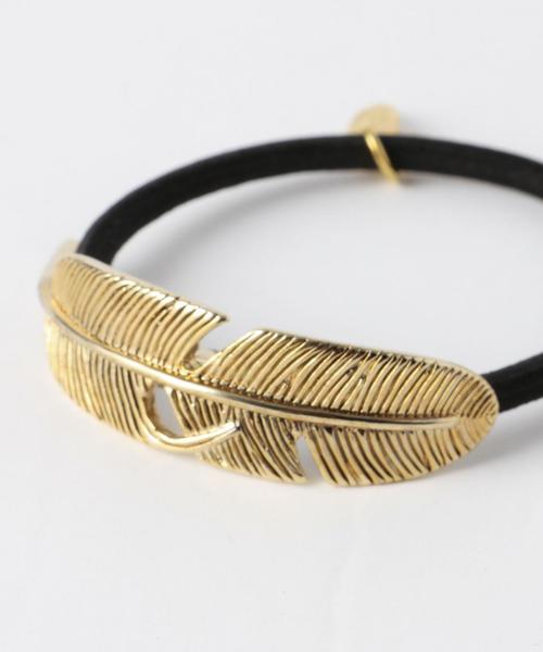 green label relaxing（グリーンレーベルリラクシング）の「CB フェザーラウンドポニーヘアゴム◆（ヘアゴム・レディース・ゴールド/シルバー・FREE）」の4枚目の写真