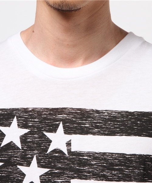 VENCEEXCHANGE（ヴァンスエクスチェンジ）の「ビッグ星条旗プリントTシャツ          （Tシャツ/カットソー・メンズ・ブラック/オフホワイト・MEDIUM/LARGE）」の5枚目の写真