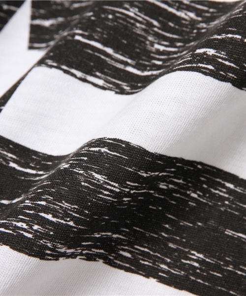 VENCEEXCHANGE（ヴァンスエクスチェンジ）の「ビッグ星条旗プリントTシャツ          （Tシャツ/カットソー・メンズ・ブラック/オフホワイト・MEDIUM/LARGE）」の8枚目の写真