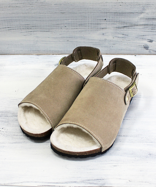 mysty woman（ミスティウーマン）の「中敷シープファーサンダル（サンダル・レディース・ブラック/ベージュ・MEDIUM/LARGE）」の6枚目の写真