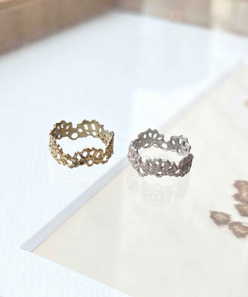 m.soeur(エムスール)の「スカラップレースリング(リング・レディース・シルバー/ゴールド・#11/#13)」の7枚目の写真