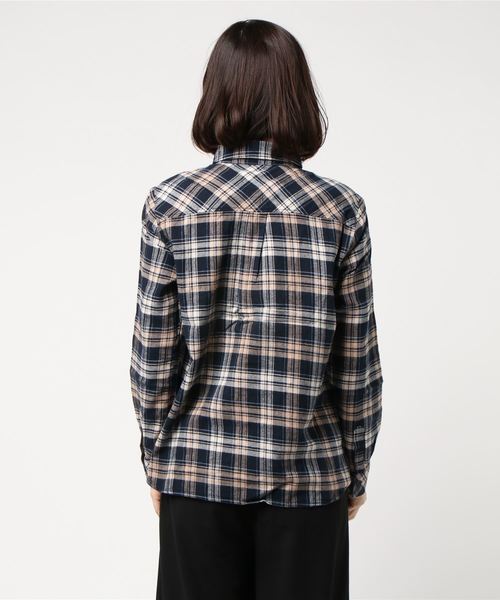 Honeys（ハニーズ）の「【コットンビエラ】チェックシャツ（シャツ/ブラウス・レディース・レッド系その他/ベージュ系その他/ブルー系その他/ブルー系その他2/ホワイト系その他/ブルー系その他3/イエロー系その他/ブルー系その他4・L/LL/M）」の15枚目の写真