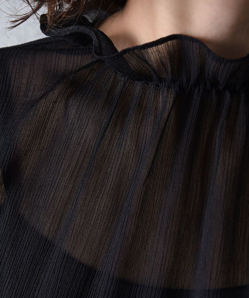 amorous insense（アモラスインセンス）の「フリルネックロングワンピース（ドレス・レディース・ブラック/グリーン・MEDIUM）」の9枚目の写真