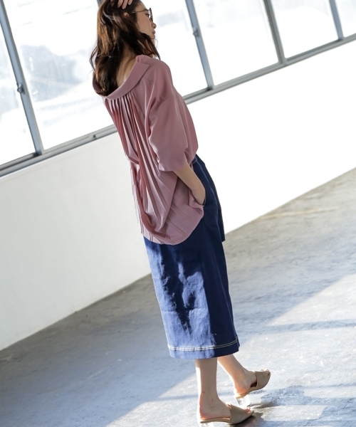 Andemiu（アンデミュウ）の「【WEB限定】ベルトツキタイトスカート786756（スカート・レディース・ベージュ/インディゴブルー/パープル・SMALL/MEDIUM）」の4枚目の写真