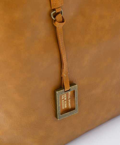 MONO-MART（モノマート）の「PU Leather BIG ToteBag（トートバッグ・メンズ・ブラウン系その他/ダークブラウン/キャメル/ブラック/ブルー系その他/ネイビー/アイボリー/レッド・FREE）」の9枚目の写真