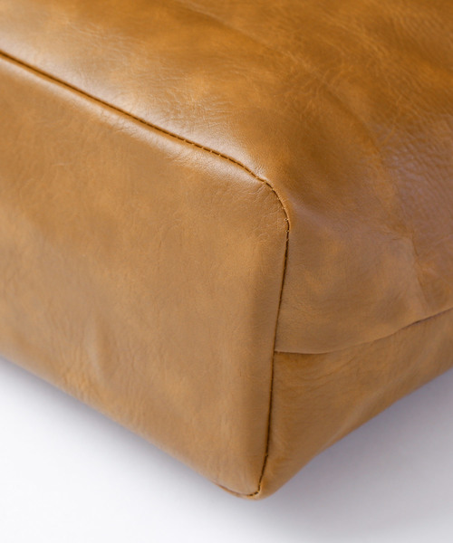 MONO-MART（モノマート）の「PU Leather BIG ToteBag（トートバッグ・メンズ・ブラウン系その他/ダークブラウン/キャメル/ブラック/ブルー系その他/ネイビー/アイボリー/レッド・FREE）」の12枚目の写真