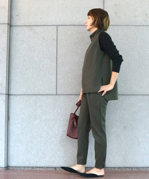 MICA&DEAL(マイカ&ディール)の「【MICA&DEAL/マイカアンドディール】ハイネックベスト(タンクトップ・レディース・カーキ/ネイビー・36)」の6枚目の写真