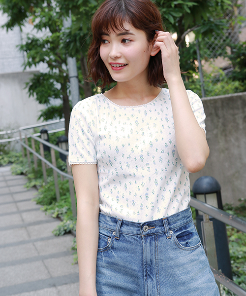 apres jour（アプレジュール）の「アソートアイレットトップス【ZOZOTOWN限定アイテム】（Tシャツ/カットソー・レディース・オフホワイト/ライトベージュ/その他/ブラック/ベージュ・フリー）」の5枚目の写真