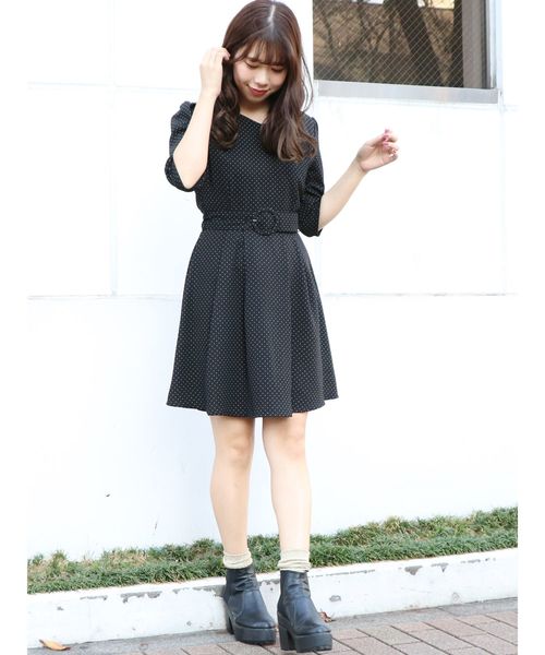 dazzlin（ダズリン）の「レディライクVネックワンピース（ワンピース・レディース・ブラック/レッド/グリーン/その他1・SMALL/MEDIUM）」の7枚目の写真