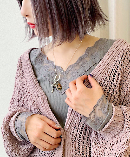 apres jour（アプレジュール）の「刺繍スカラップレースロングスリーブ【ZOZOTOWN限定アイテム】（Tシャツ/カットソー・レディース・ブラック/ベージュ/グレー/オフホワイト/ラベンダー/ライトグレー・フリー）」の4枚目の写真