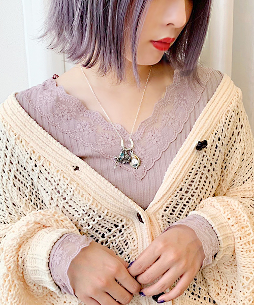 apres jour（アプレジュール）の「刺繍スカラップレースロングスリーブ【ZOZOTOWN限定アイテム】（Tシャツ/カットソー・レディース・ブラック/ベージュ/グレー/オフホワイト/ラベンダー/ライトグレー・フリー）」の21枚目の写真