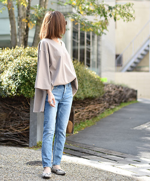 TRUNC(トランクエイティーエイト)の「Fab Vneck Tops(Tシャツ/カットソー・レディース・ホワイト/ブラック/グレー系その他・FREE)」の22枚目の写真