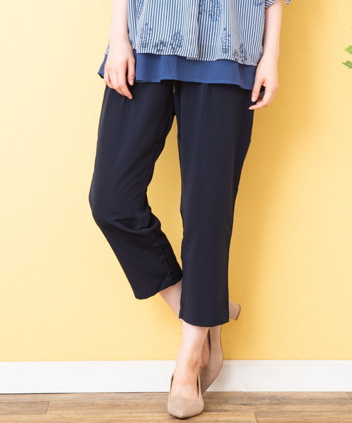EVLOVE(イヴロヴ)の「ジョーゼットイージークロップドパンツ(その他パンツ・レディース・カーキ/ブラック/ネイビー・13号/17号/15号)」の2枚目の写真