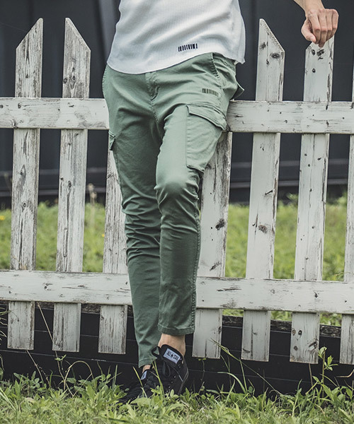 felkod（フィルコッド）の「mp7248-Tapered Skinny Cargo Pants カーゴパンツ（カーゴパンツ・メンズ・カーキ/ブラック・S/M/L）」の3枚目の写真
