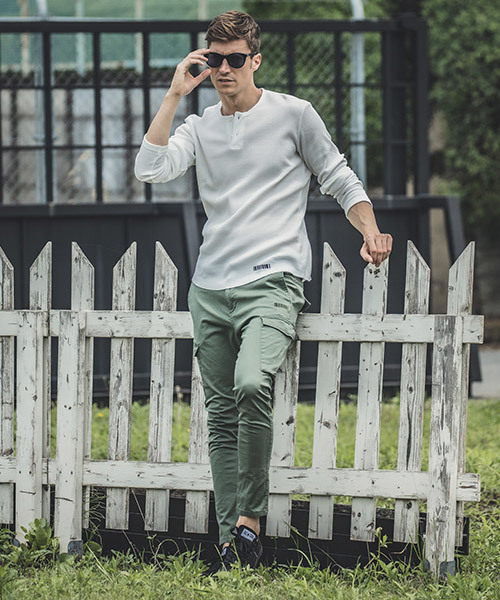 felkod（フィルコッド）の「mp7248-Tapered Skinny Cargo Pants カーゴパンツ（カーゴパンツ・メンズ・カーキ/ブラック・S/M/L）」の7枚目の写真