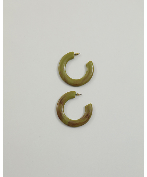 TODAYFUL（トゥデイフル）の「フラットアクリルピアス（ピアス（両耳用）・レディース・キナリ/ブラック/グリーン系その他・FREE）」の9枚目の写真