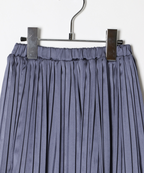 GLOBAL WORK（グローバルワーク）の「【キッズ】サテンケシプリーツスカート（スカート・キッズ・ライトブルー/ダークブラウン/オフホワイト/フューシャピンク・LARGE/MEDIUM/XX-LARGE/X-LARGE/SMALL）」の7枚目の写真