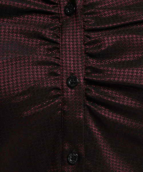 NARACAMICIE（ナラカミーチェ）の「変形千鳥ジャカードストレッチスタンドカラー長袖シャツ（シャツ/ブラウス・レディース・ブラック/ボルドー・SMALL/MEDIUM/LARGE）」の7枚目の写真