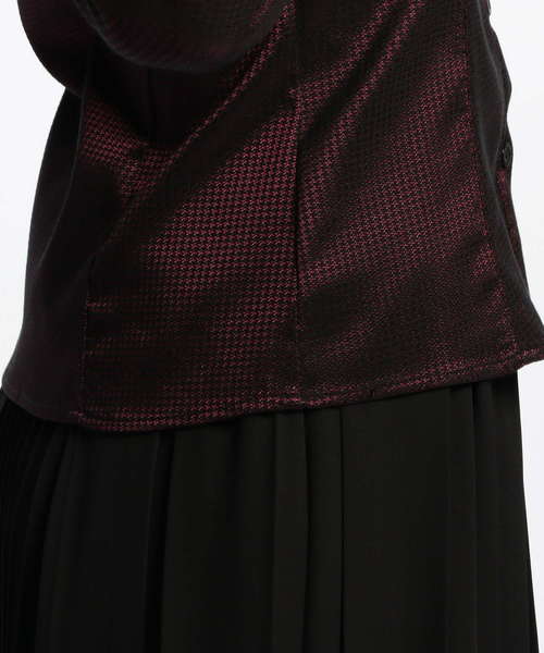 NARACAMICIE（ナラカミーチェ）の「変形千鳥ジャカードストレッチスタンドカラー長袖シャツ（シャツ/ブラウス・レディース・ブラック/ボルドー・SMALL/MEDIUM/LARGE）」の6枚目の写真
