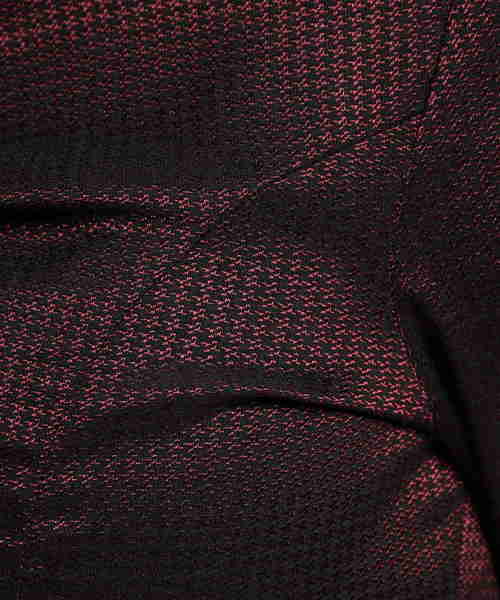 NARACAMICIE（ナラカミーチェ）の「変形千鳥ジャカードストレッチスタンドカラー長袖シャツ（シャツ/ブラウス・レディース・ブラック/ボルドー・SMALL/MEDIUM/LARGE）」の4枚目の写真