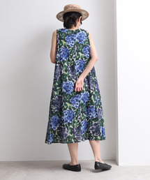 yuni（ユニ ）の「《 2020.early spring 》紫陽花プリント ノースリA  