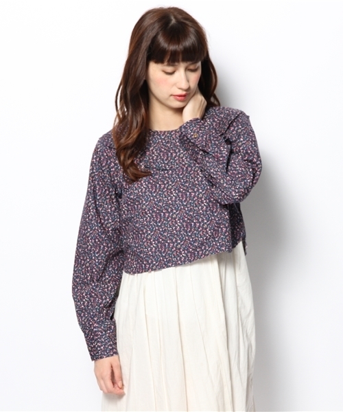 BEAMS BOY（ビームスボーイ）の「BEAMS BOY / ブロード フラワープリント 2重襟 ブラウス（シャツ/ブラウス・レディース・ブラック/ネイビー・ONE SIZE）」の2枚目の写真