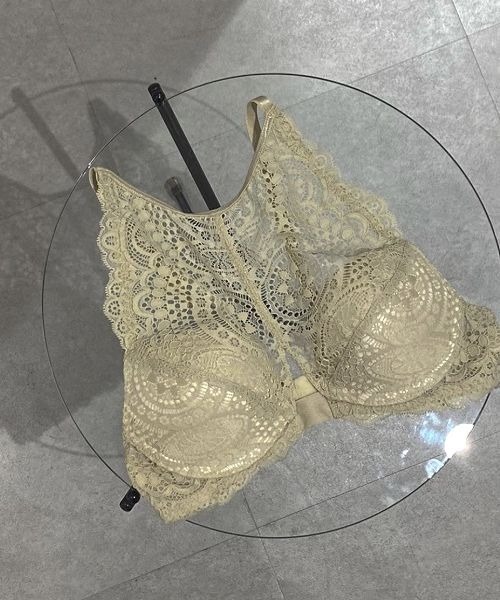 ANNEBRA(アンブラ)の「Rich ハイネックモールドカップブラジャー(ブラジャー・レディース・ベージュ/ブルー・E75/E80/B75/C70/F75/G70/C80/D70/B70/D80/E70/F70/C75/D75/G75)」の19枚目の写真