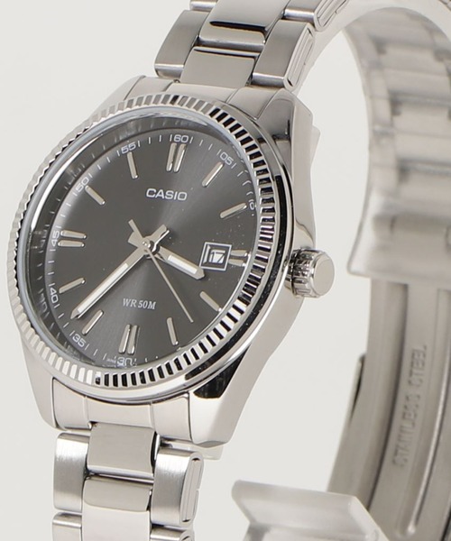 CASIO(カシオ)の「CASIO カシオ / ラウンドフェイス アナログクォーツ メタルベルト 5気圧防水 腕時計 /// LTP メタルシリーズ(アナログ腕時計・メンズ・シルバー/ブラック×シルバー/ブラック×ゴールド/シルバー×ゴールド・FREE)」の6枚目の写真