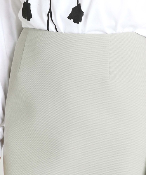 DRESSLAVE(ドレスレイブ)の「color tight skirt(サイドラインタイトスカート)(スカート・レディース・ホワイト/ブラック/ライトグリーン・36/38)」の9枚目の写真