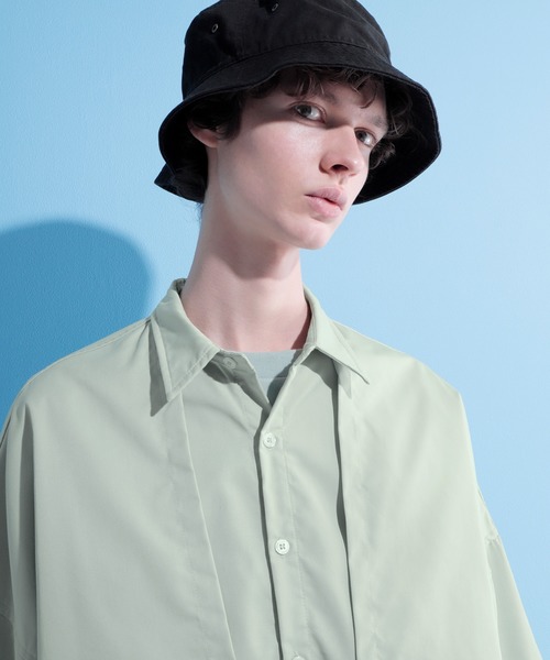 EMMA CLOTHES（エマクローズ）の「ヨークトレンチレイヤードワイドシャツ 1/2 sleeve(EMMA CLOTHES)（シャツ/ブラウス・メンズ・ブラック/グリーン系その他/グレイッシュベージュ・FREE）」の19枚目の写真