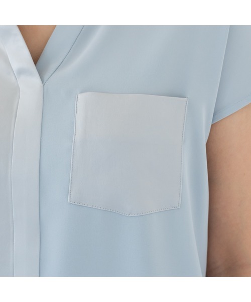 LOUNGEDRESS（ラウンジドレス）の「サテン切り替えブラウス（シャツ/ブラウス・レディース・ベージュ/サックスブルー・FREE）」の18枚目の写真