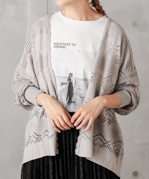 PUAL CE CIN（ピュアルセシン）の「レースジャガードカーデ（カーディガン/ボレロ・レディース・ブラック/グレー/グレイッシュベージュ・FREE）」の3枚目の写真