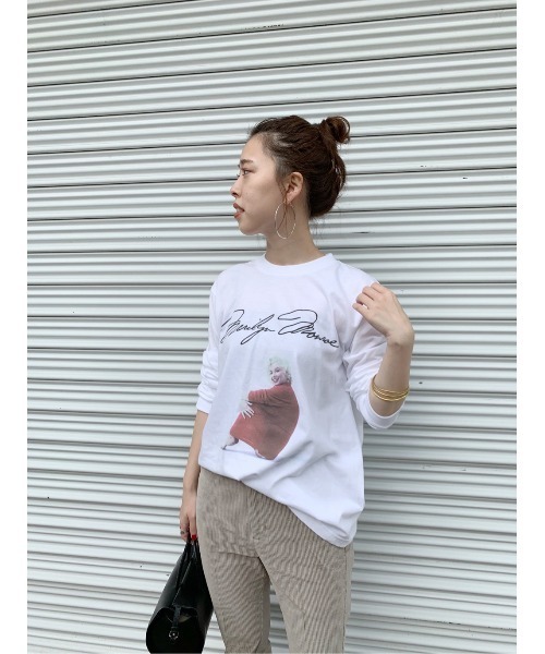 SHENERY(シーナリー)の「マリリンモンローフォトTEE01(Tシャツ/カットソー・レディース・オフホワイト・FREE)」の22枚目の写真