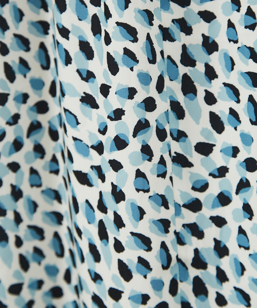 qualite（カリテ）の「リーフ柄2WAYワンピース（ワンピース・レディース・ライトブルー/ブラウン・フリー）」の10枚目の写真