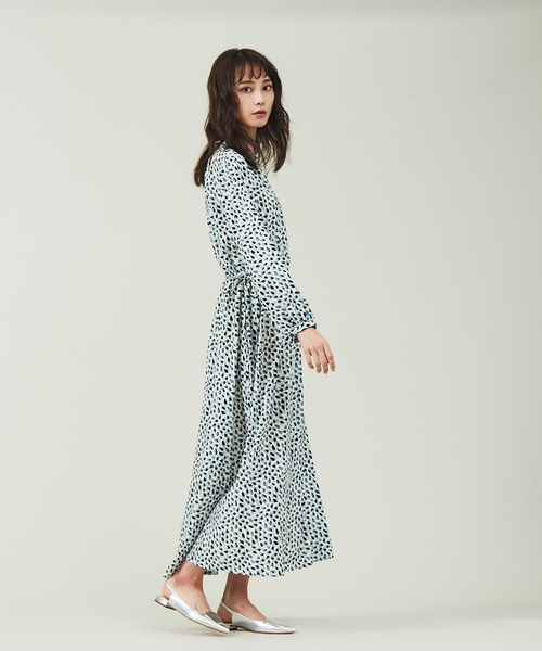 qualite（カリテ）の「リーフ柄2WAYワンピース（ワンピース・レディース・ライトブルー/ブラウン・フリー）」の12枚目の写真