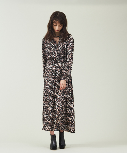 qualite（カリテ）の「リーフ柄2WAYワンピース（ワンピース・レディース・ライトブルー/ブラウン・フリー）」の16枚目の写真